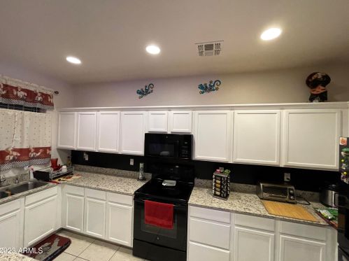 2514 73 Dr, Phoenix AZ 85043-7592 exterior