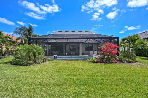 2727 Aviamar Cir, Naples FL 34114-9756 exterior