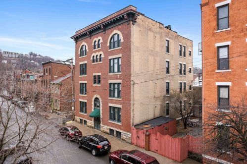 1112 Palo Alto St, Pittsburgh, PA 15212-4573