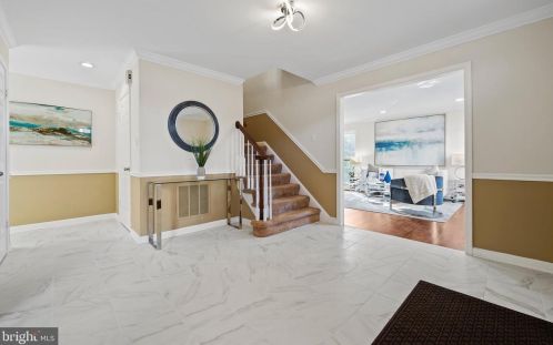 15305 Watergate Rd, Silver Spring, MD 20905-5779