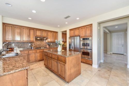 5046 Courtney Way, Folsom CA  95762-5478 exterior