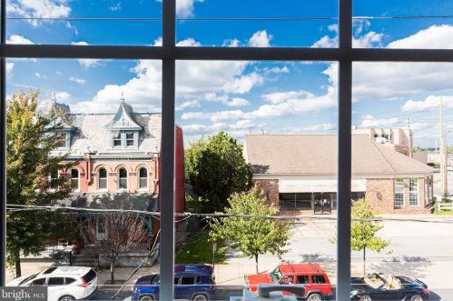 216 James St, Lancaster PA 17603-2910 exterior