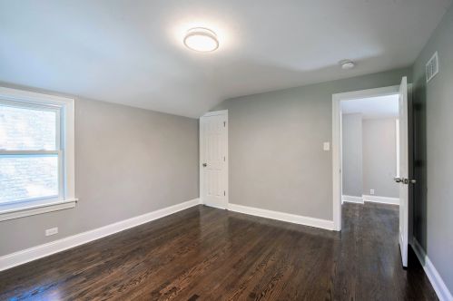 2121 77th Ct, Chicago IL  60707-3017 exterior