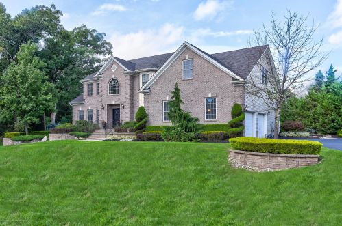 896 Farmingdale Rd, Jackson Twp, NJ 08527-4303