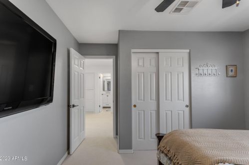 5773 Shannon St, Chandler AZ 85226-1859 exterior