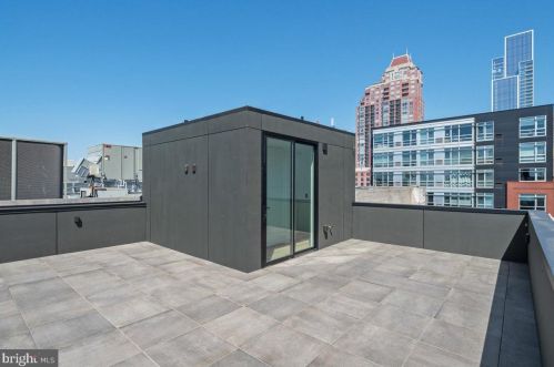 1355 Kater St, Philadelphia PA 19147-1817 exterior