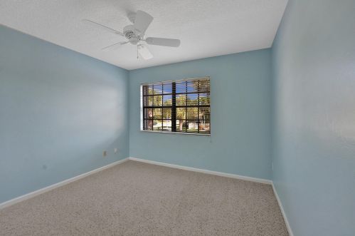 6876 Bitterbush Pl, Boynton Beach FL 33472-2902 exterior