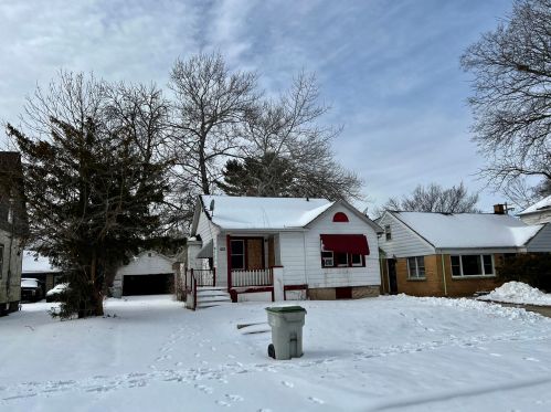 4333 37th St, Milwaukee, WI 53221-2009