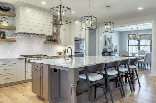 100 Ladue Meadows Ln, Saint Louis MO 63141-7503 exterior