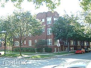 1903 Ainslie St, Chicago IL  60640-3399 exterior