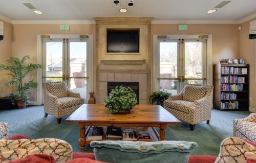 700 Diamond Glen Cir, Folsom CA 95630-3157 exterior