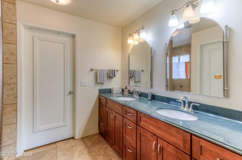 2130 Hampton St, Tucson AZ 85712-2312 exterior