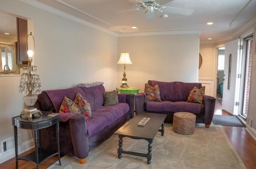 300 Conson Rd, Pittsburgh, PA 15227-3526