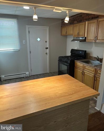 6369 Ditman St, Philadelphia PA  19135-3201 exterior