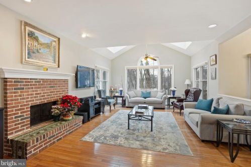 128 Mill Brook Ln, Media PA 19063-6320 exterior