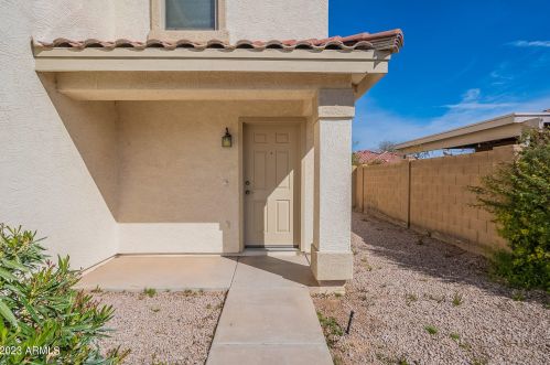 2420 Gleneagle Dr, Chandler AZ  85249-4640 exterior