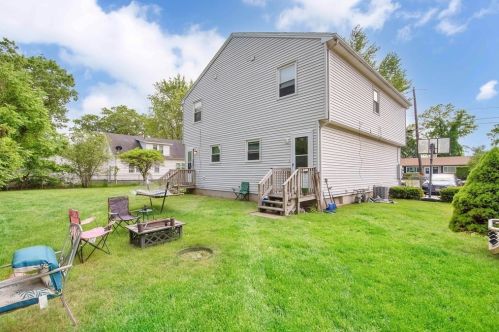 137 Almira Rd, Springfield MA  01119-1401 exterior