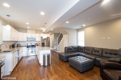 1837 Wolcott Ave, Chicago, IL 60622-1005