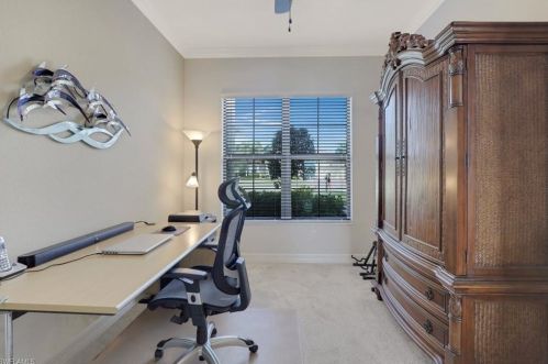 10066 Biscayne Bay Ln, Naples FL 34120-3732 exterior