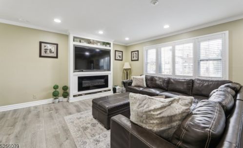 34 Cutler Pl, Clark, NJ 07066-1713