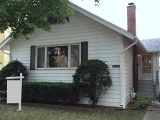 3751 Windsor Ave, Chicago IL  60625-3030 exterior