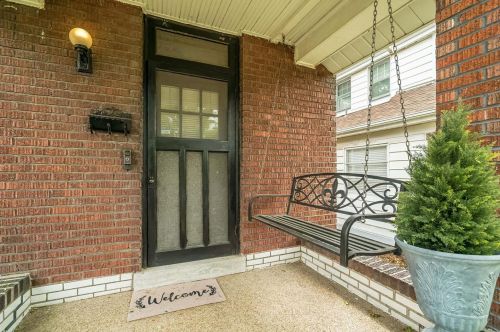 4974 Bancroft Ave, Saint Louis, MO 63109-2416