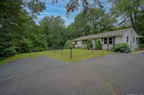 81 Rte 80, Deep River CT 06419-1429 exterior