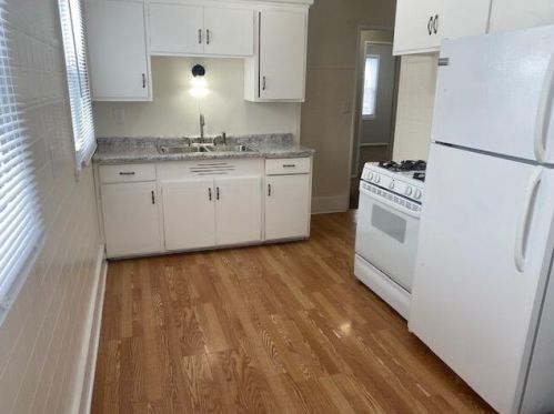 5367 25th St, Milwaukee, WI 53209-4906