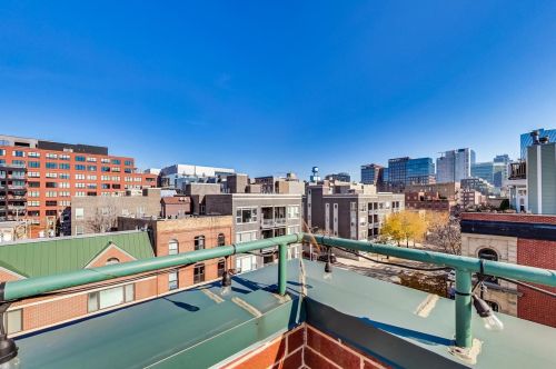 1111 Madison St, Chicago IL 60607-2011 exterior