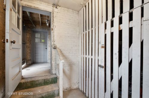 4844 Paulina St, Chicago IL 60640-4147 exterior