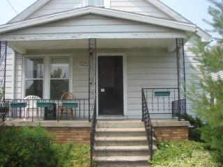 12025 Gallagher St, Detroit, MI 48212-2729