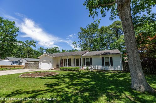 1618 Whitcomb Rd, Lacey NJ  08731-3347 exterior