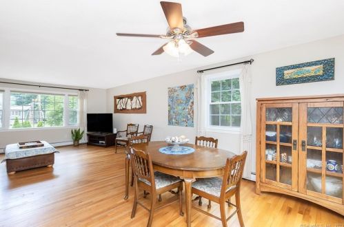 51 Pioneer Dr, Windsor CT exterior