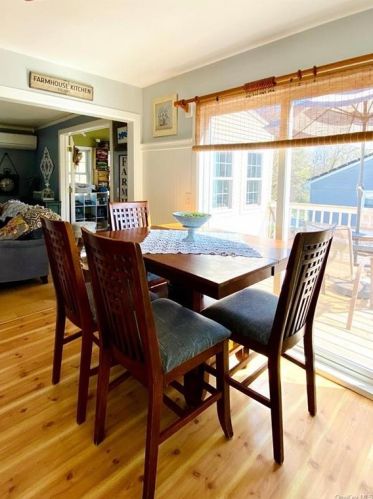 8 Casper Crk Rd, Poughkeepsie NY 12603-5004 exterior