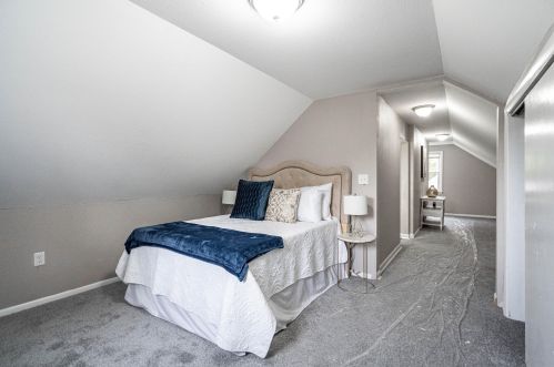 4210 Congress St, Milwaukee WI  53209-5836 exterior