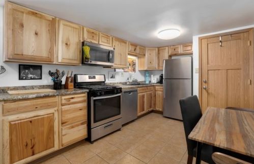 2639 Armitage Ave, Chicago IL 60707-3320 exterior