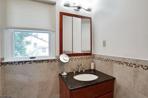 29 Archbridge Ln, Springfield NJ 07081-2746 exterior