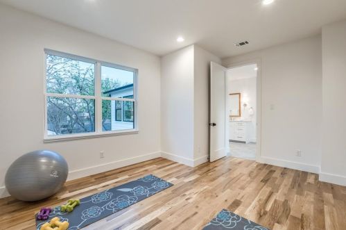 7323 Casa Loma Ave, Dallas TX 75214-4006 exterior