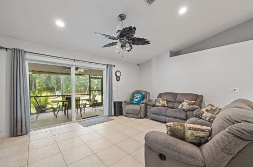 1802 Hickock Ter, Fort Pierce FL 34953-1111 exterior