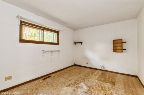 206 Baldwin Ave, Waukegan IL 60085-3110 exterior