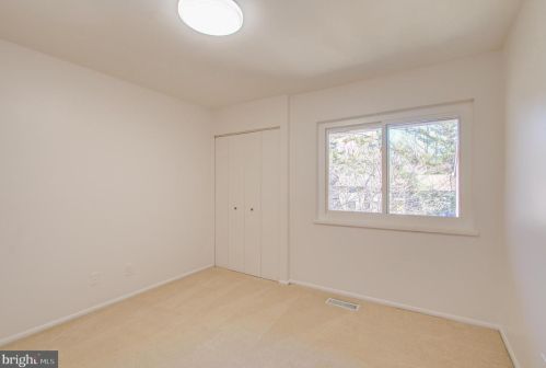 266 New Mark Esplanade, Rockville MD 20850-2735 exterior