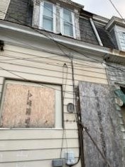 37 Elizabeth St, Pittsburgh PA 15207-1821 exterior