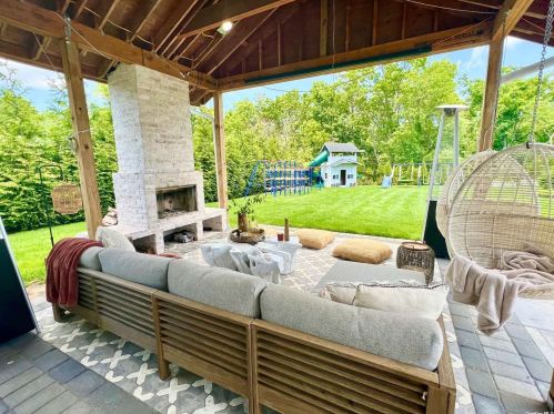 52 Annandale Rd, Commack, NY 11725-1746