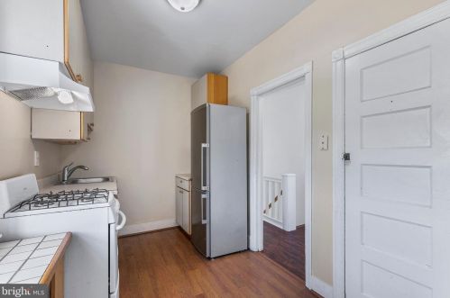 529 56th St, Philadelphia PA  19143-1925 exterior