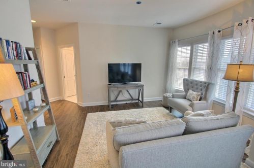 405 Great Falls Rd, Rockville MD  20850-2883 exterior