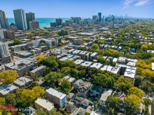 6214 Magnolia Ave, Chicago IL 60626-5306 exterior