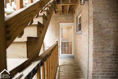 4816 Avers Ave, Chicago IL  60625-6274 exterior