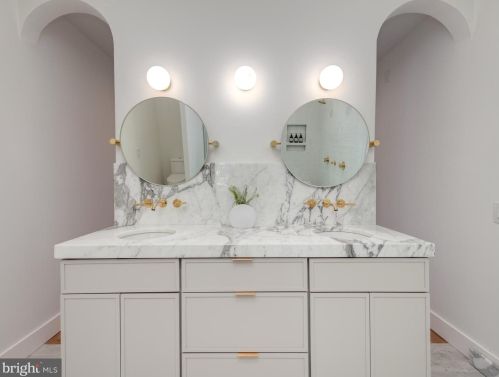 2013 Q St, Washington DC 20002-2373 exterior