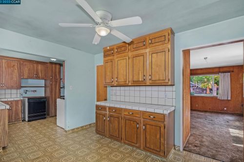 105 Marvin Dr, Concord, CA 94523-4113