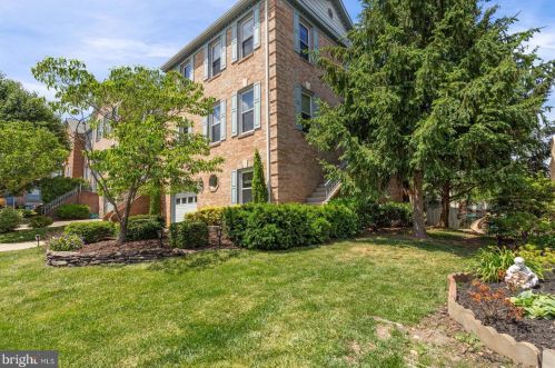 6021 Wescott Hills Way, Alexandria, VA 22315-4748